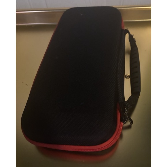 Gamewave NINTENDO SWITCH CARRYALL TRAVEL‎ red CASE - Picture 2 of 5